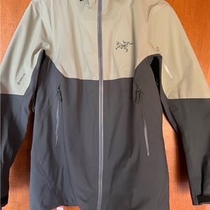 Womens Sentinal Arcteryx jacket